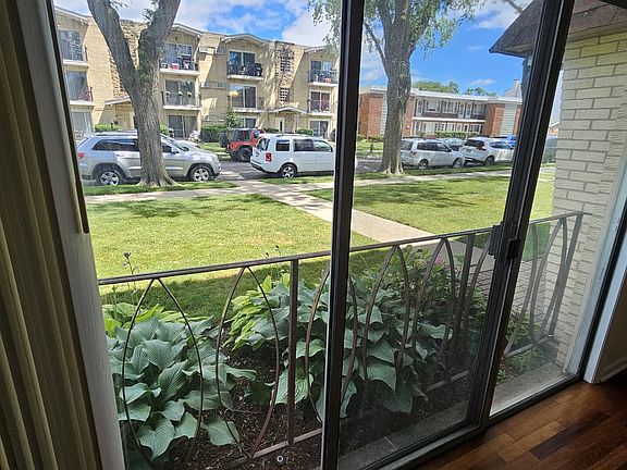 3rd image of 1247 Washington St Unit 104
