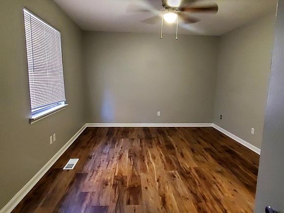upstairs bedroom #2
