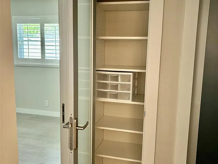 4070 NE 26th Ave — Photo 24