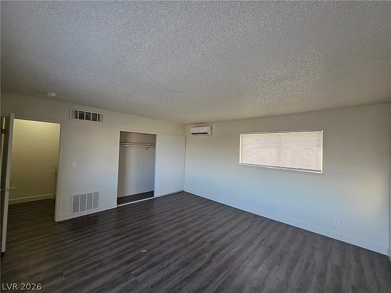 3364 Royce Ct — Photo 53