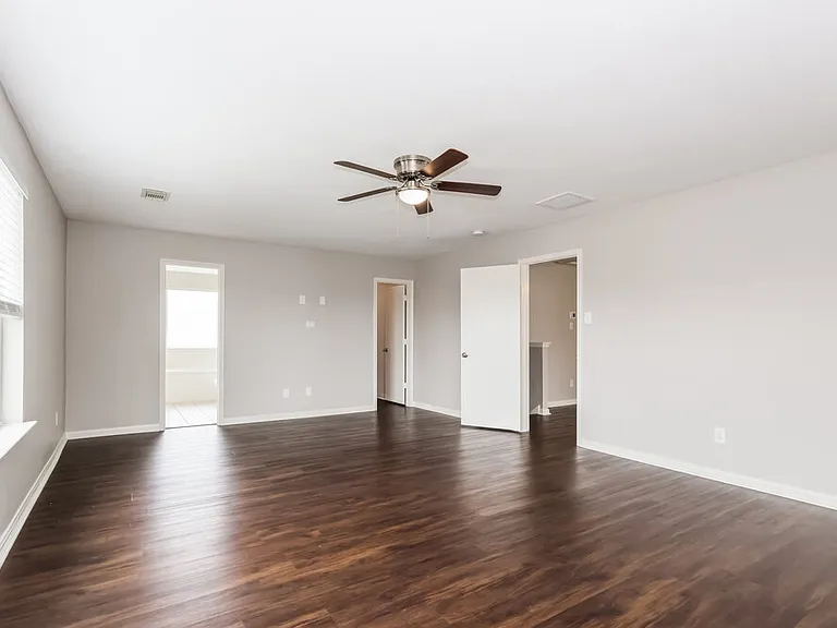 3330 Legends Mill Dr — Photo 9