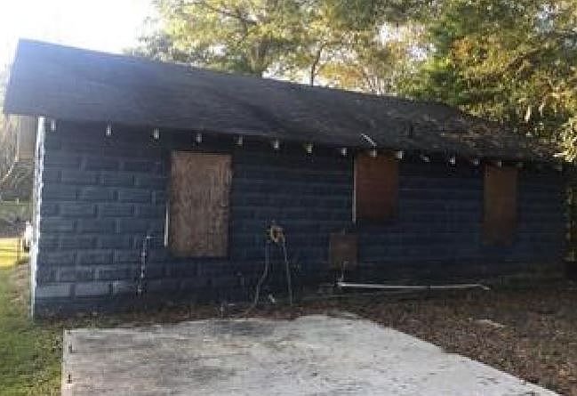 2nd image of 1114 Jackson St
