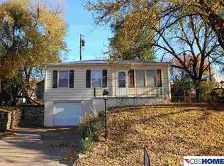 7440 James Ave, La Vista, NE 68128