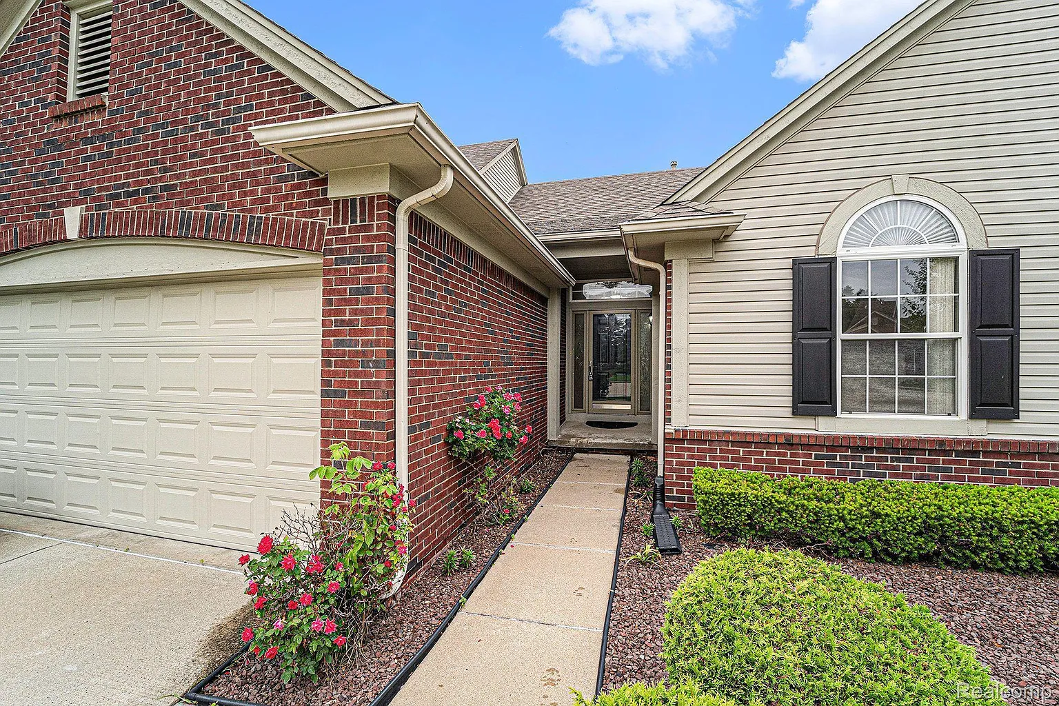 52850 Sable Dr #26 photo 1