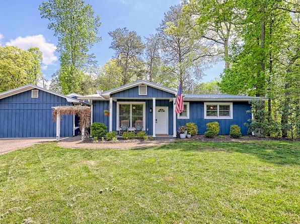 1204 Dogwood Trl, Hiawassee, GA 30546