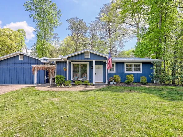 1204 Dogwood Trl, Hiawassee, GA 30546