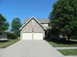 1905 N 160th St, Basehor, KS 66007