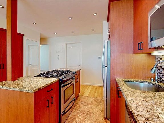3rd image of 3111 Ocean Pkwy APT 2C