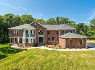 6701 Springfield Dr, Lorton, VA 22079