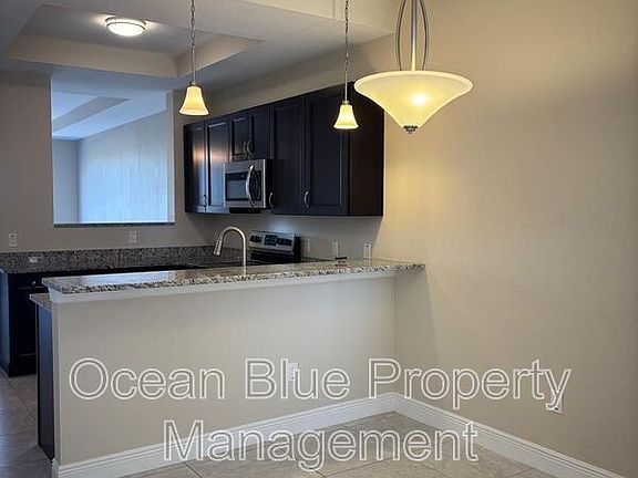 3rd image of 421 SW 47th Ter APT 103