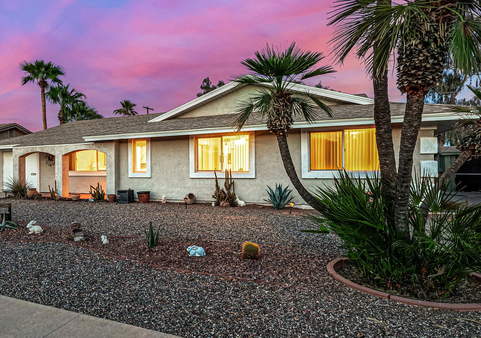 DAWN CURRENT '93 　古いですが美品に近い？ 1960 Canada .800 Fine Silver Dollar Lustrous Choice BU PL - KM54 w