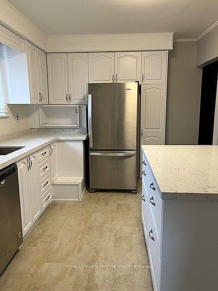 Toronto House for rent - 4 Bedrooms — photo 14