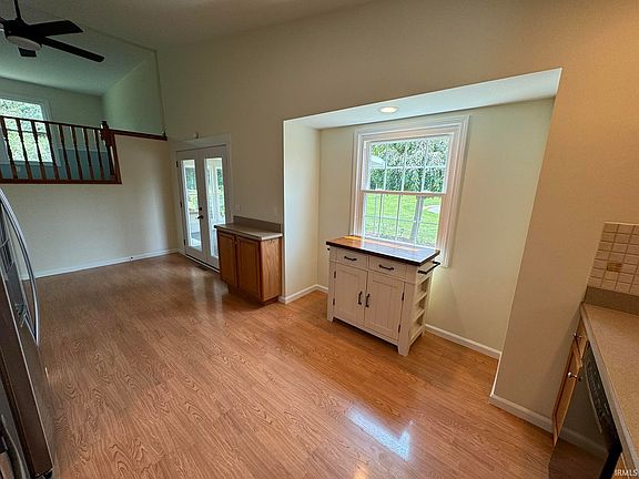 3rd image of 2210 Liberty Ct