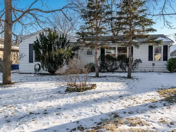 709 Clayton St, Cherry Valley, IL 61016