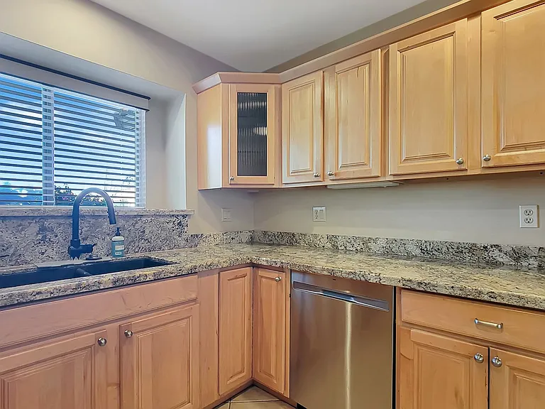 8817 E Dahlia Dr — Photo 6