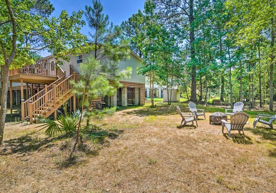 Private Yard and Fire Pit