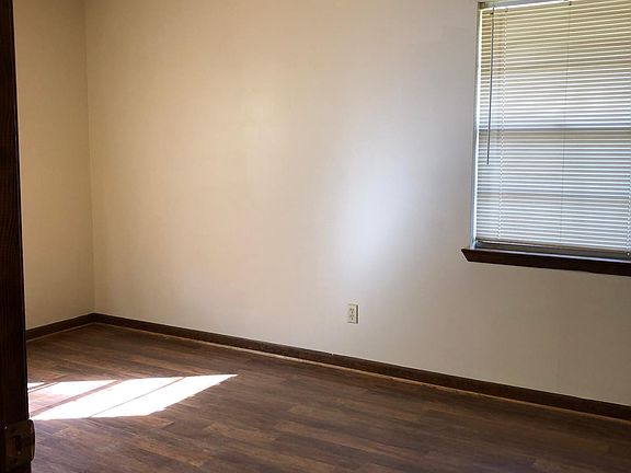 5th image of 6428 Wilmar Ave