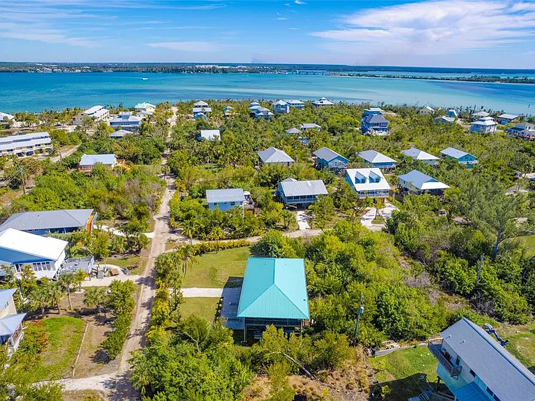 9542 Rum Runner Rd — Photo 30