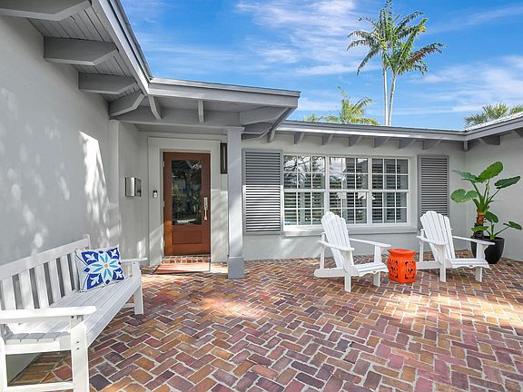 4th image of 1115 NW 6th Avenue