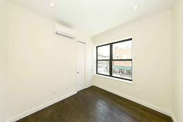 Rented by Avenues Real Estate | media 16