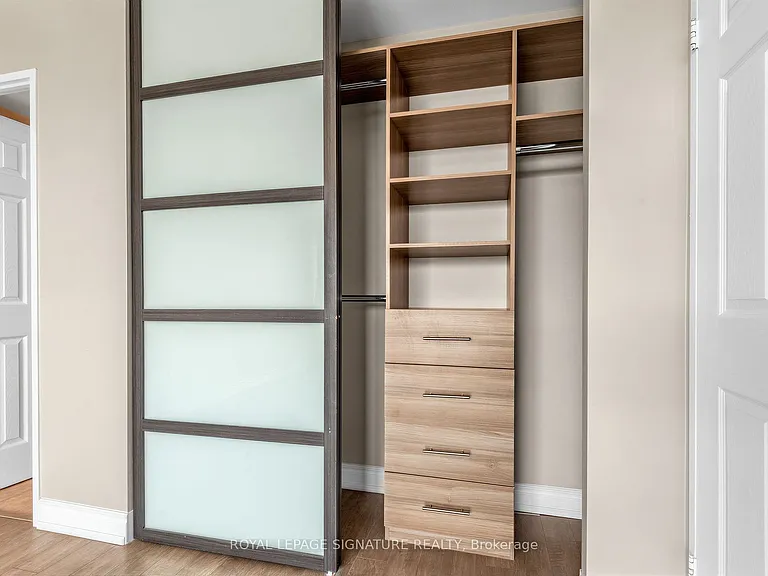 8111 Yonge St #1010 — Photo 25