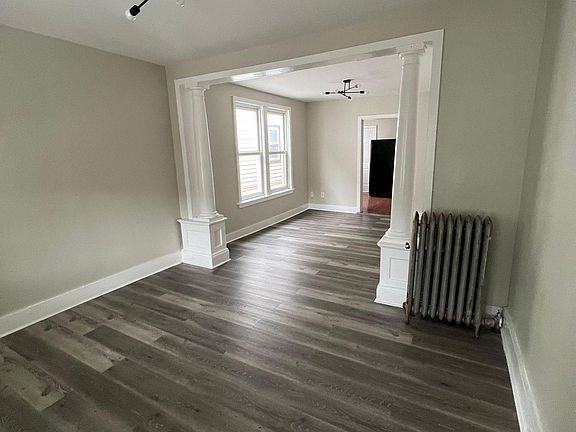 5th image of 515 S Clinton St #3