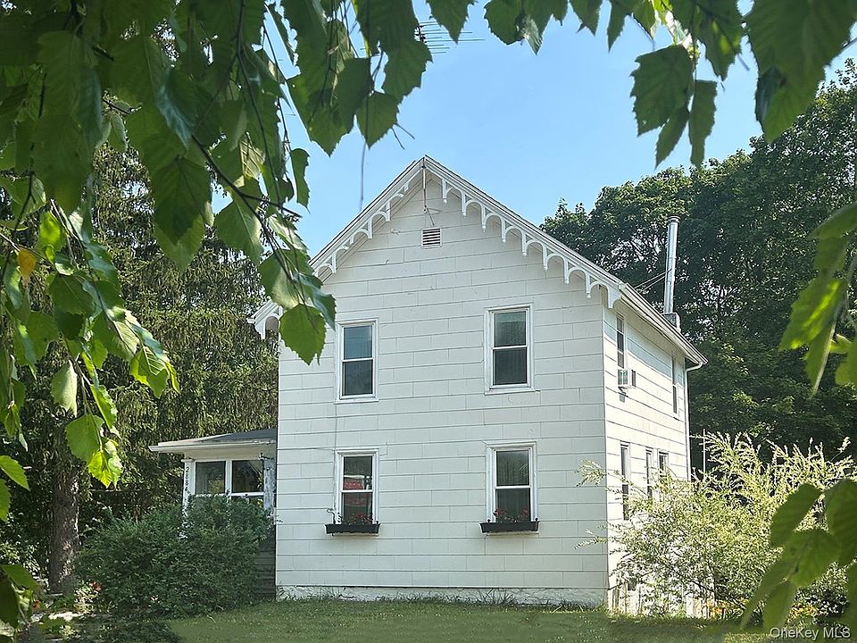 1st image of 2884 Atlantic Avenue