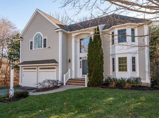 20 Nutmeg Ln, North Andover, MA 01845