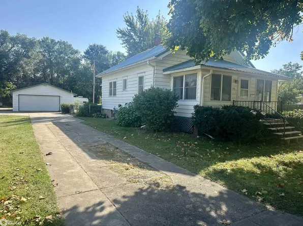 916 S Weller St, Ottumwa, IA 52501