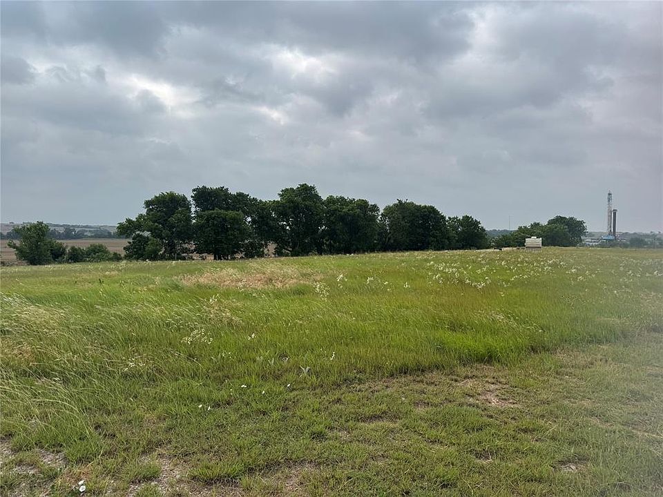 2nd image of 1446 County Road 1344 #11