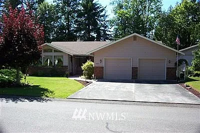 3909 Cedarbrook Court photo 1