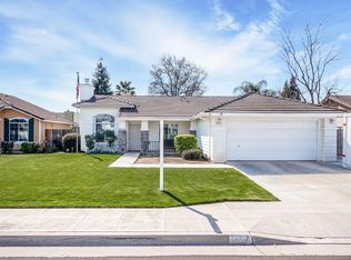 2702 Mitchell Ave, Clovis, CA 93611