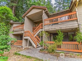 4414 NW Wedgewood Ln, Bremerton, WA 98312