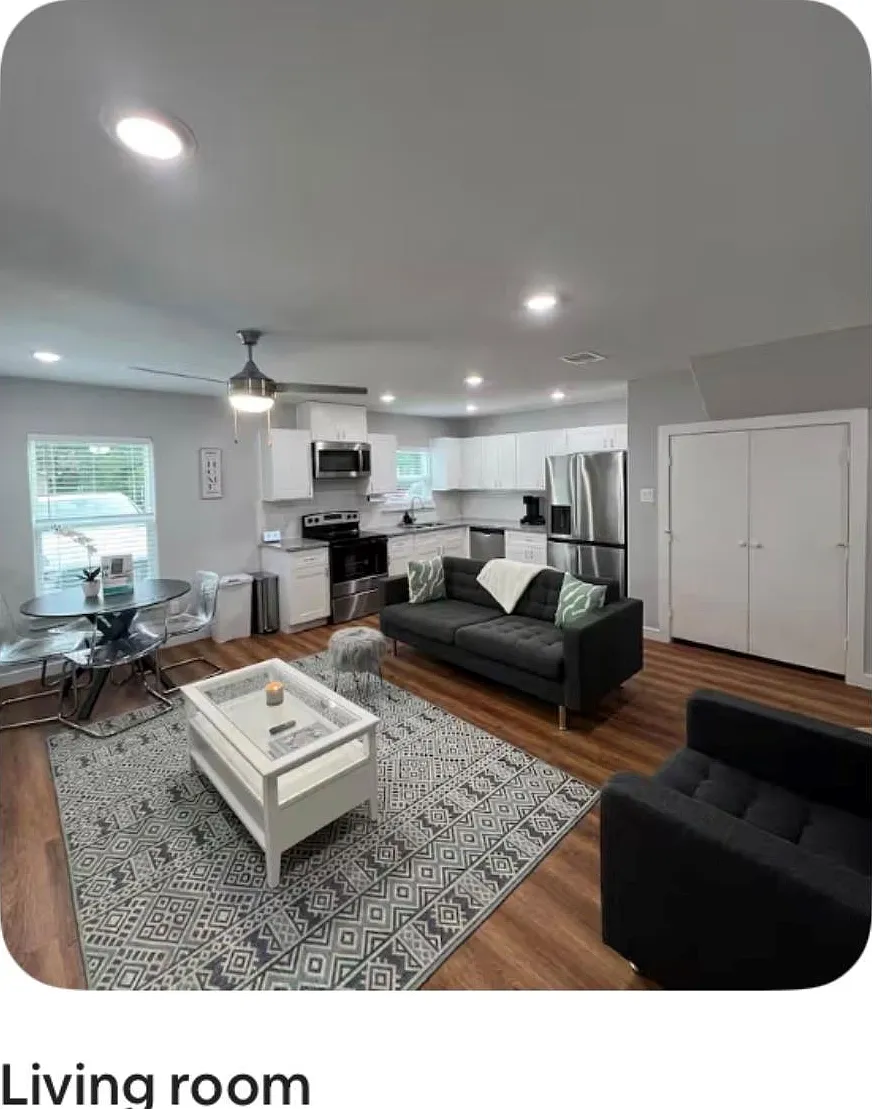 3 bed, 2.0 bath, 2320 sqft, $1,725 — Photo 4