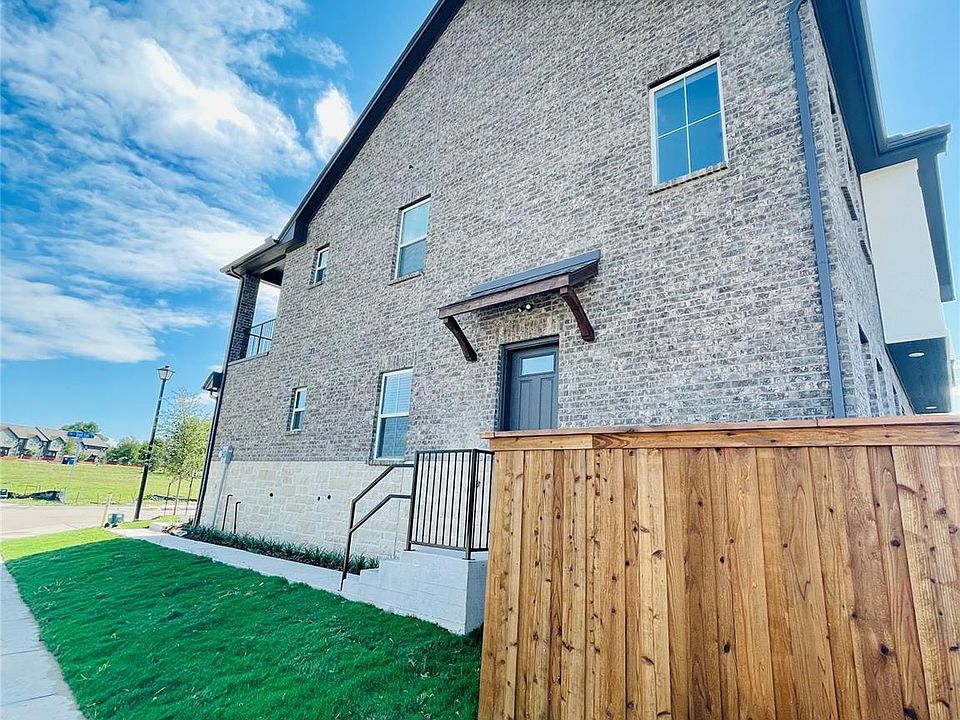 Private side entrance.