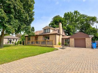 2574 Buckingham Dr, Windsor, ON N8T2B6