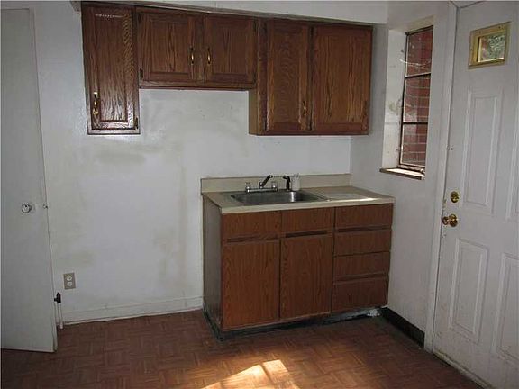 4th image of 8160-62 Chaske St