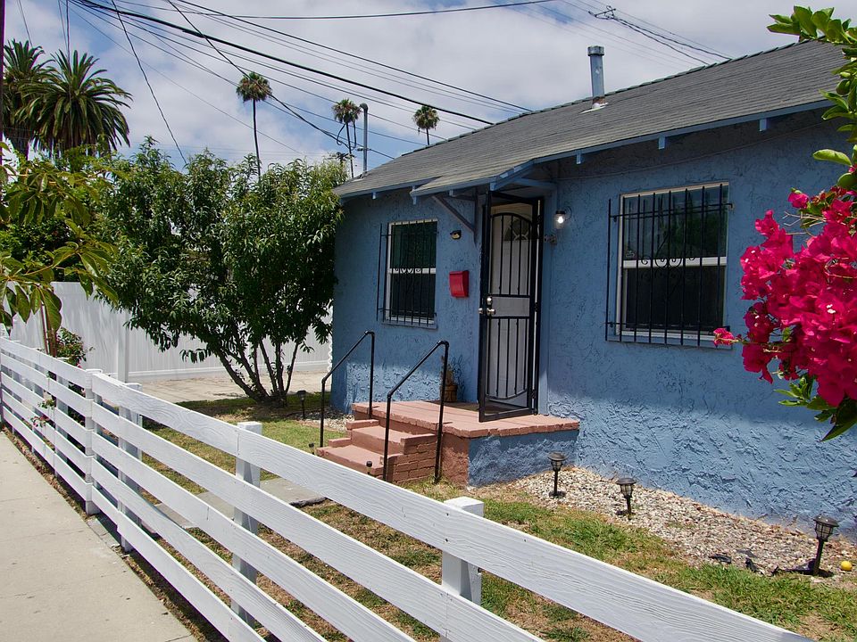 Private Gated Yard