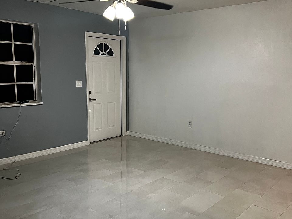 1st image of 4641 Myrtle Ln #1