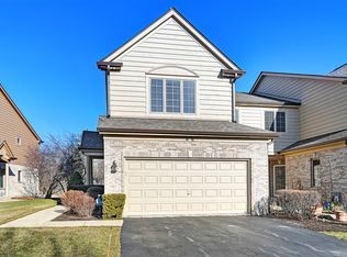 88 Santa Fe Ct, Willow Springs, IL 60480