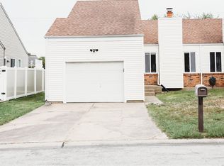 68 Lost Dutchman Dr APT A, Saint Peters, MO 63376