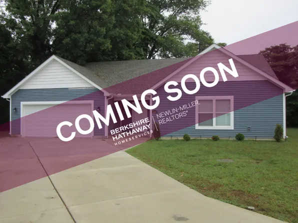 3636 Joy Cir E, Terre Haute, IN 47802