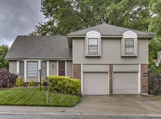 5813 NE Buttonwood Tree Ln, Kansas City, MO 64119