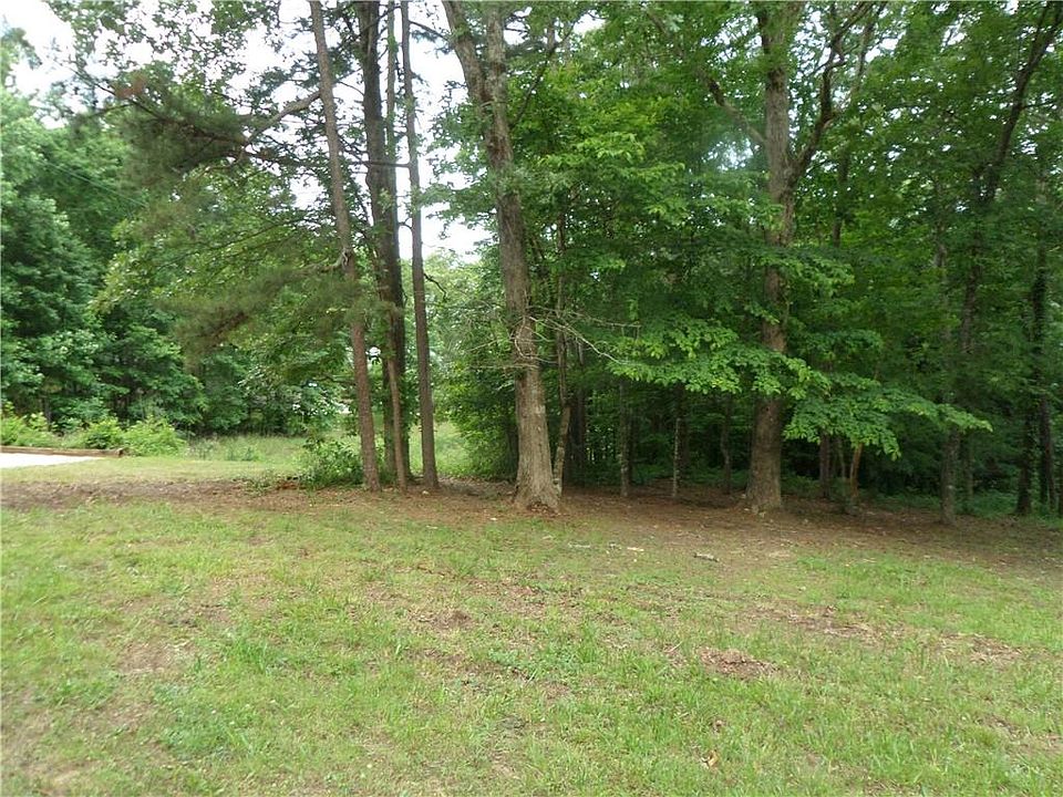 2nd image of 3809 Clubhouse Dr Lot 37
