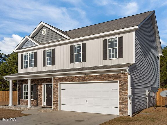 3rd image of 309 Onyx Court