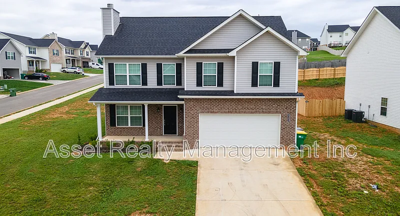 8205 Zodiac Ln