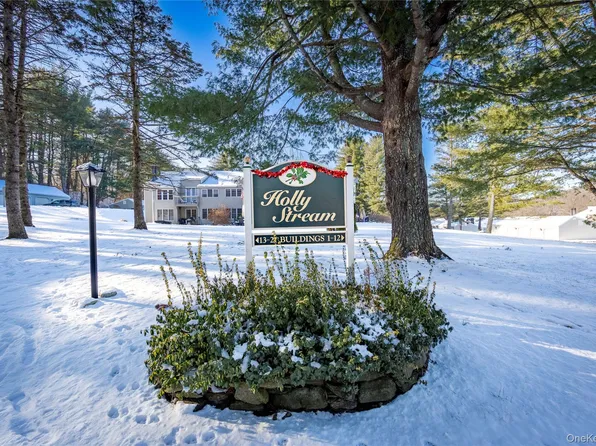 502 Holly Stream Court, Brewster, NY 10509