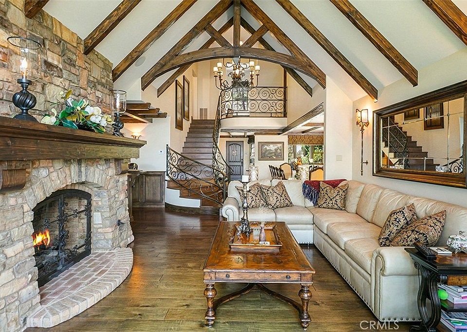 28087 N Shore Rd, Lake Arrowhead, CA 92352 | MLS #IV25183799 | Zillow