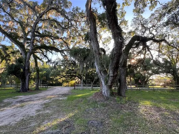 5531 Eureka Springs Rd #61, Tampa, FL 33610