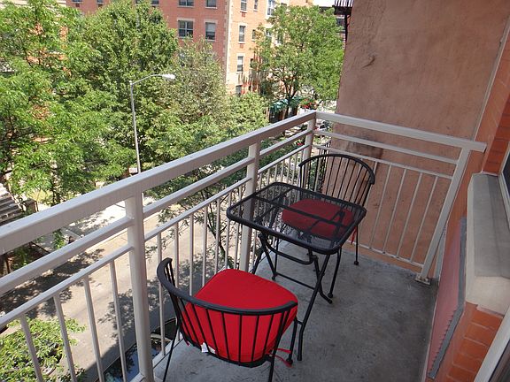 2nd image of 310 W 120th St APT 4A